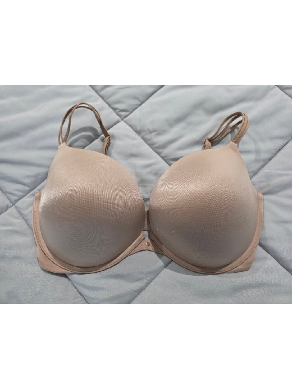 Victoria's Secret Very Sexy Push-Up Bra 36DDD Nude Beige Underwire Smooth